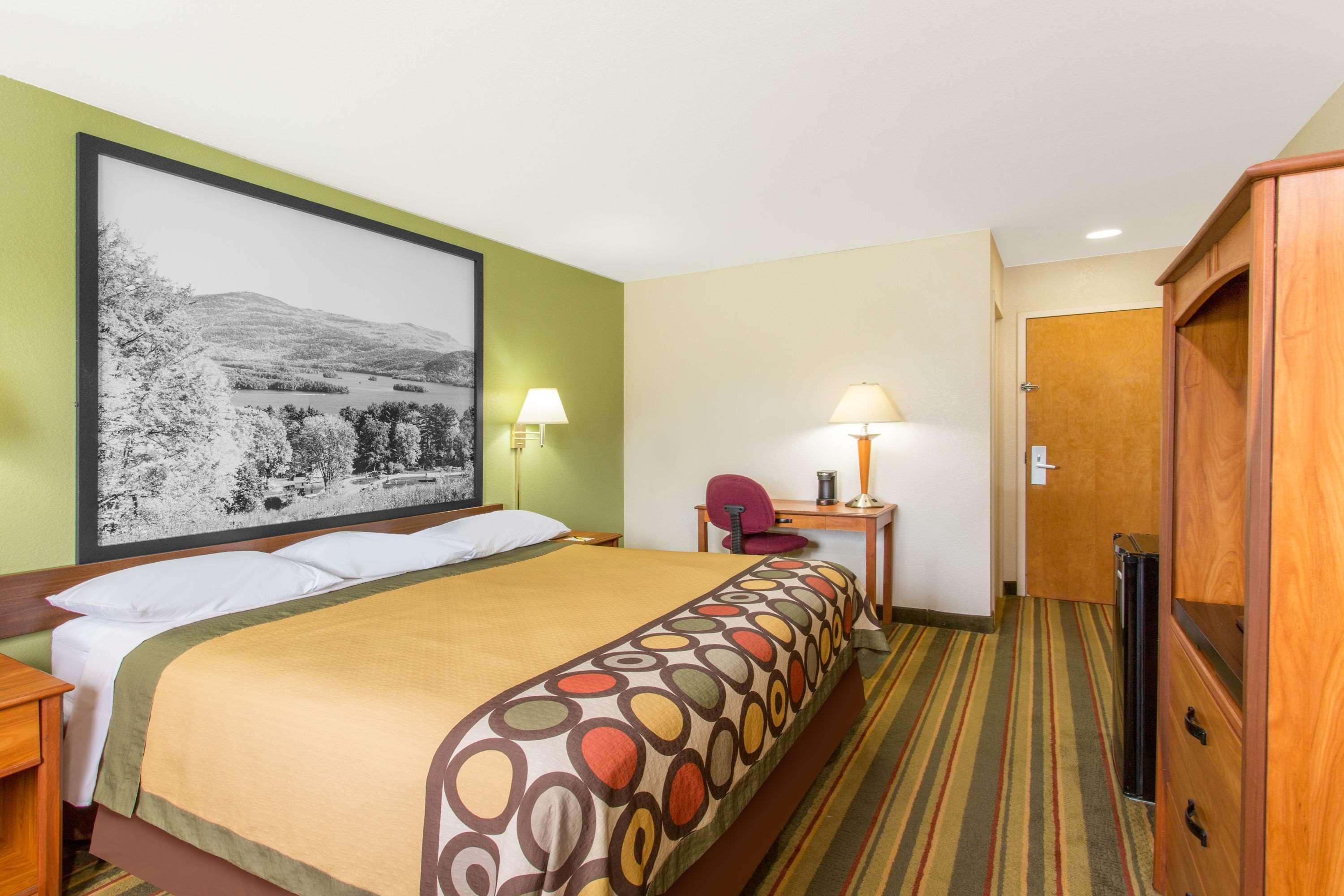 Hotel Super 8 By Wyndham Bedford Esterno foto